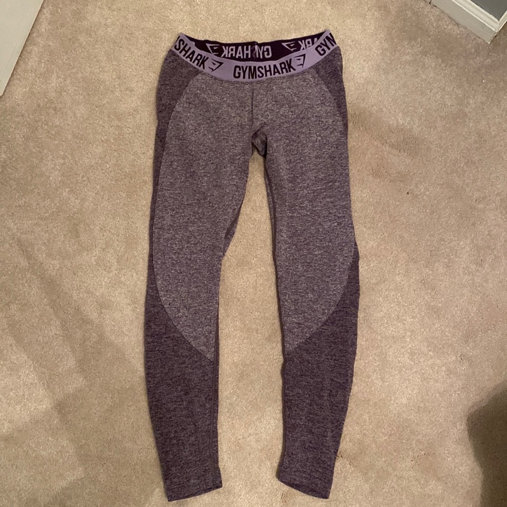 NWOT gym shark leggings